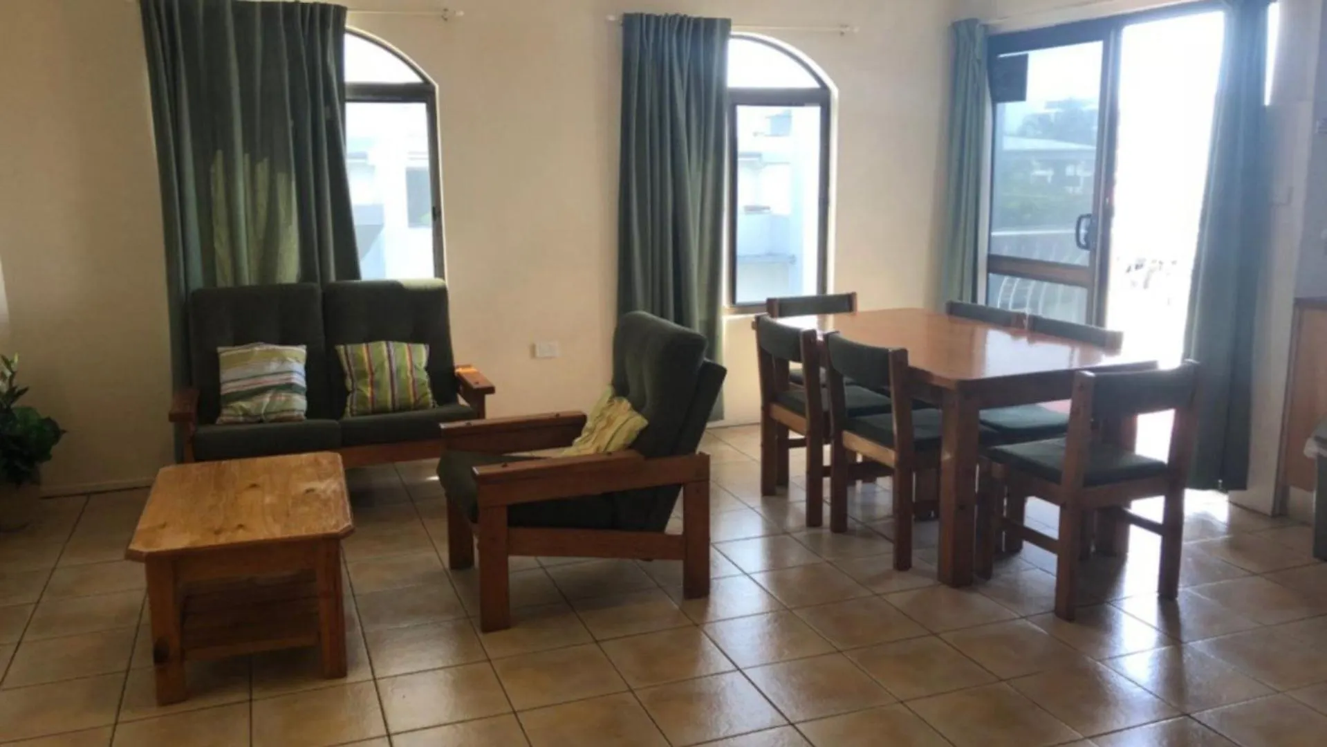 Madrid Unit 5 Apartment Caloundra Australia