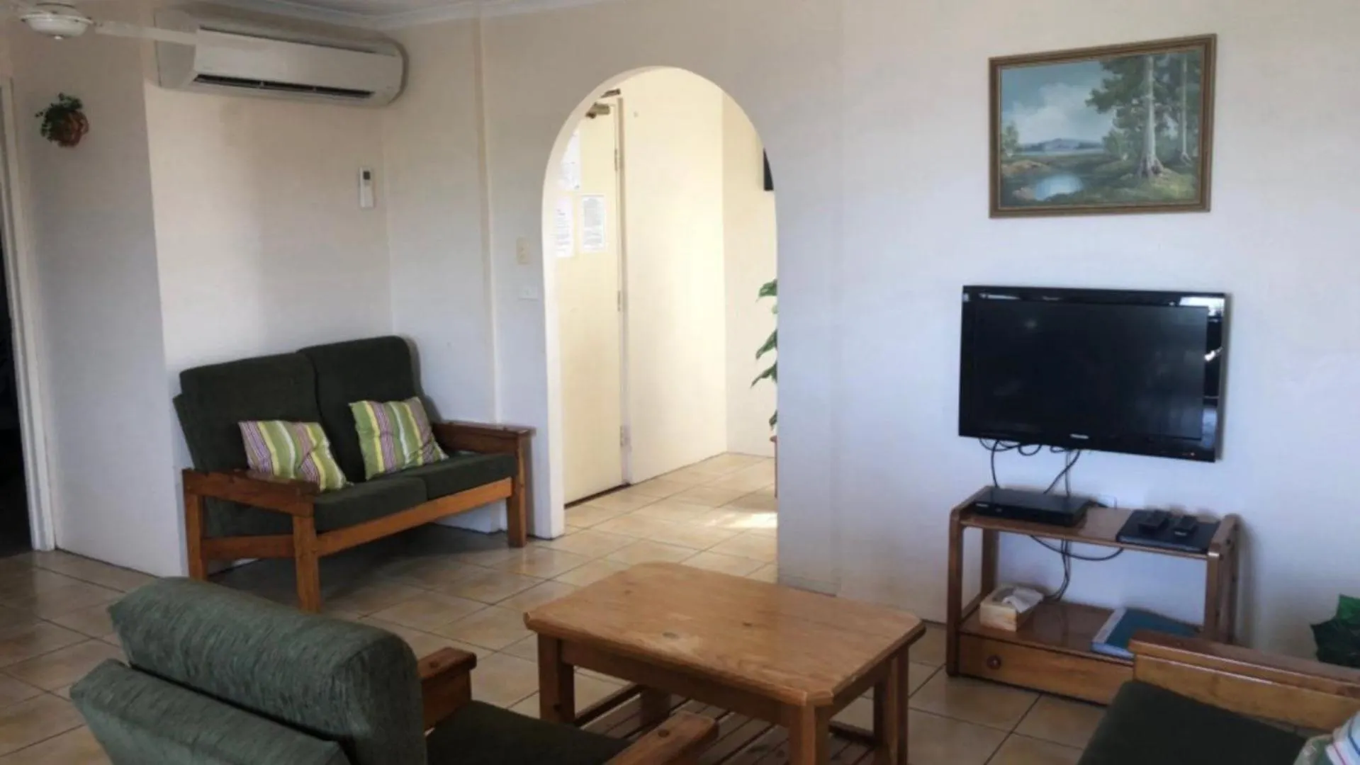 Madrid Unit 5 Apartment Caloundra 0*,