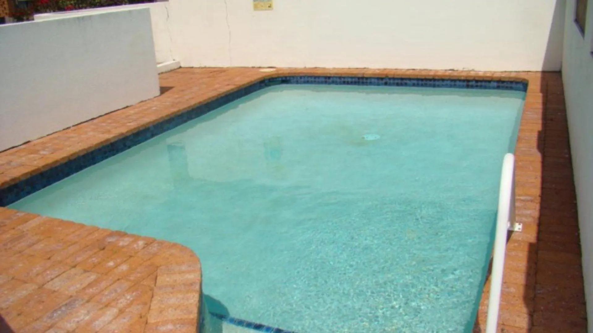 Madrid Unit 5 Apartment Caloundra